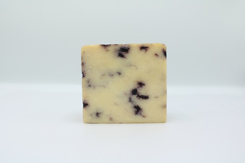 Hickory Smoked Blueberry Cheddar (1lb)